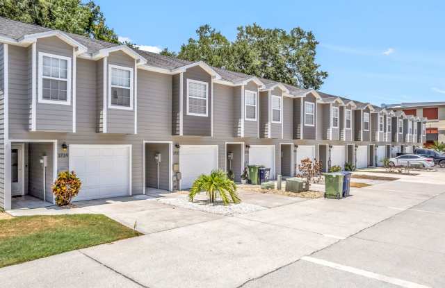 Spacious 2 Bedroom 2.5 bath - 3731 West Cass Street, Tampa, FL 33609
