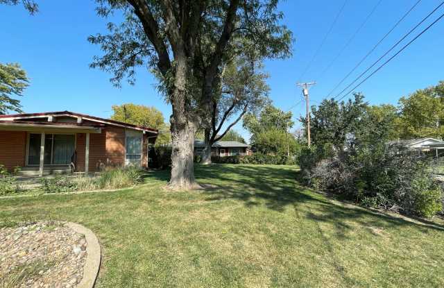 Beautiful 3 Bed 1.5 Bath Home Gallery 3
