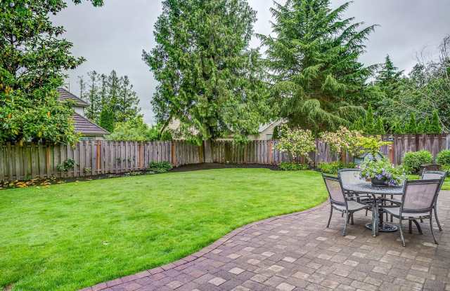 Great Home near 217 and Washington Square Gallery 4