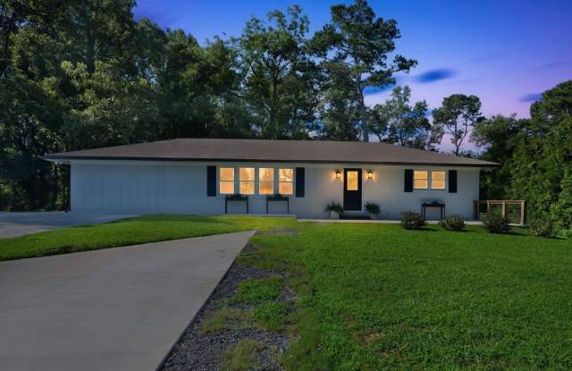 Charming 3BR House in Milton photos photos