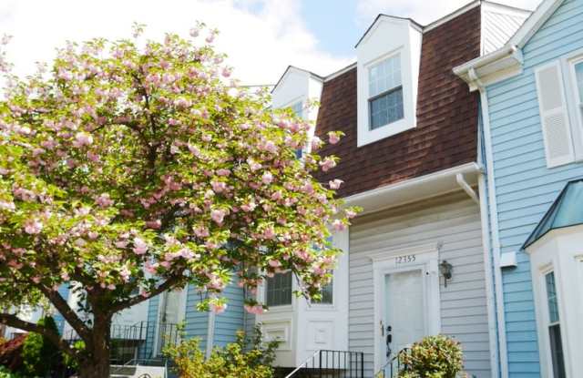 4 Bedroom Townhome- Silver Spring, MD photos photos