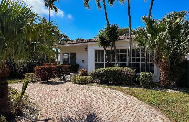 8926 Dickens Ave photos photos
