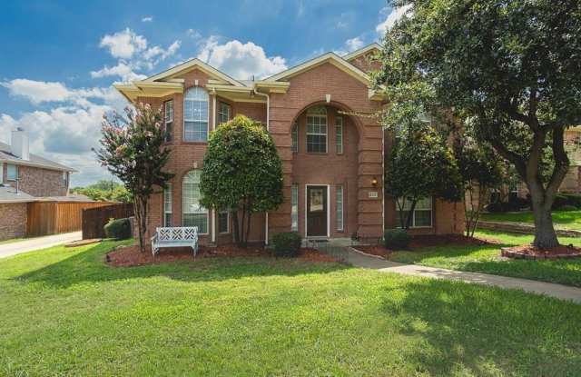 2226 Oak Grove Circle Gallery 3