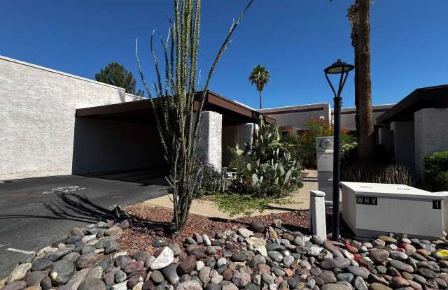 Nort Central (Prince and Country Club) 2 bedroom condo in gated community! photos photos