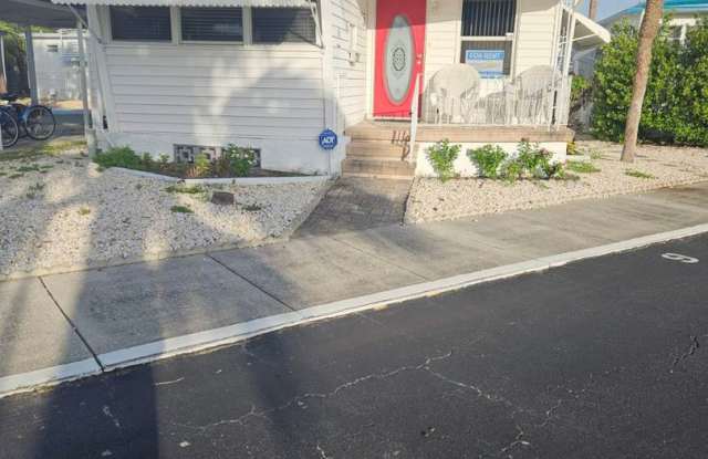 Beautiful 1 bedroom 1 bath furnished Manufactured home for rent in Regency Cove, a 55+ gated community. photos photos