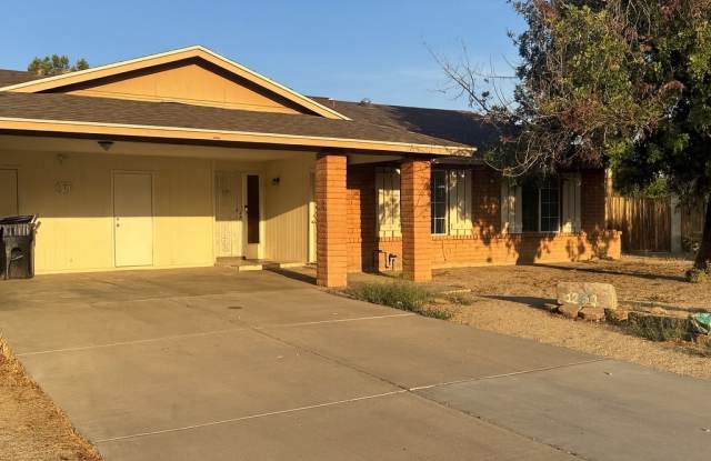 12611 North 42nd Avenue photos photos