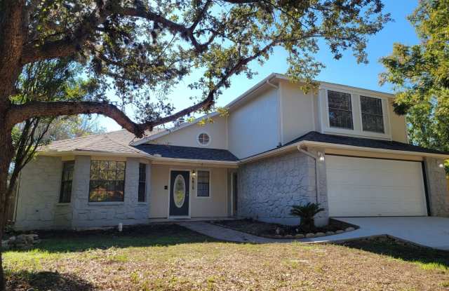 Over 2,600 square feet of comfortable living space with an open floor plan Gallery 3