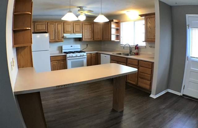 5925 W. Morraine Ave. Gallery 4