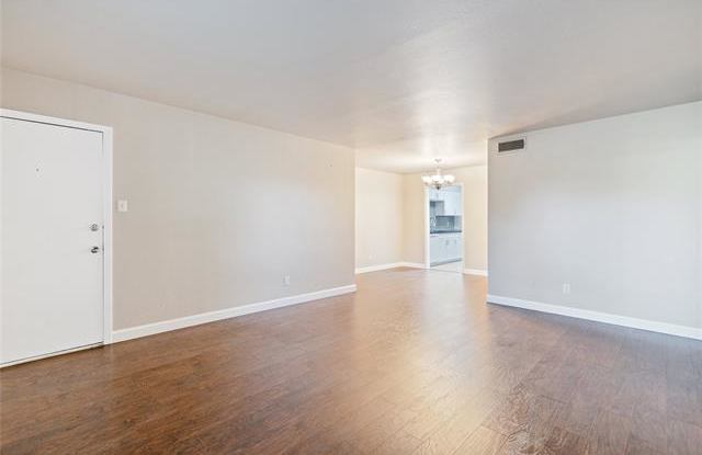 4010 Ridglea Country Club Drive Gallery 3