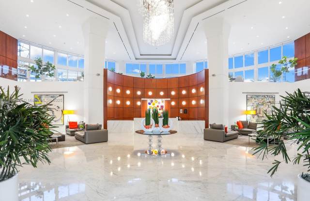 19111 Collins Ave photos photos