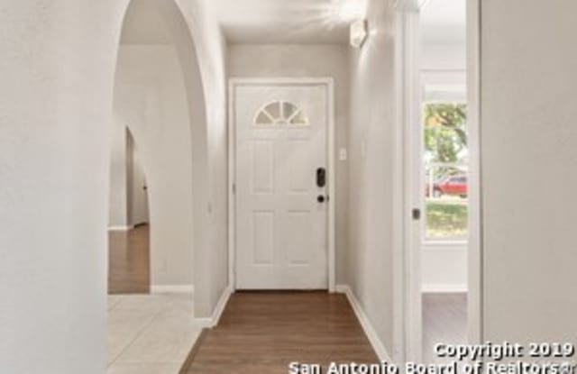 2514 Woodbury Drive Gallery 3