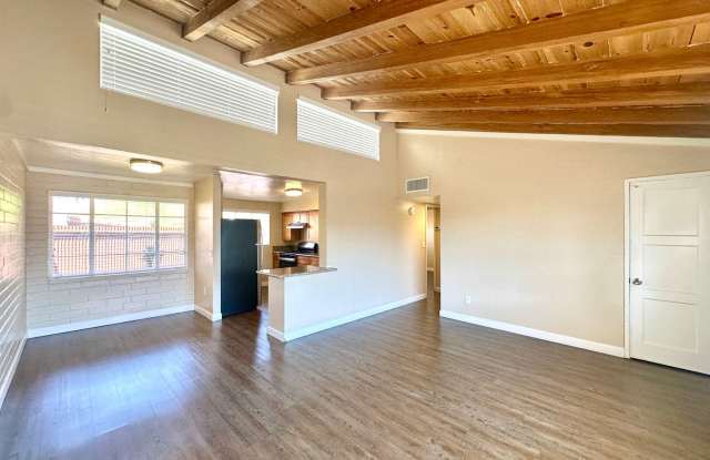 Desert Club Apartments photos photos