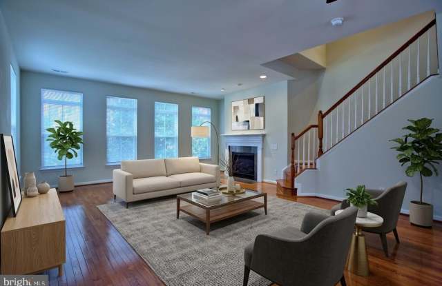 9612 STOCKWELL Lane Gallery 4