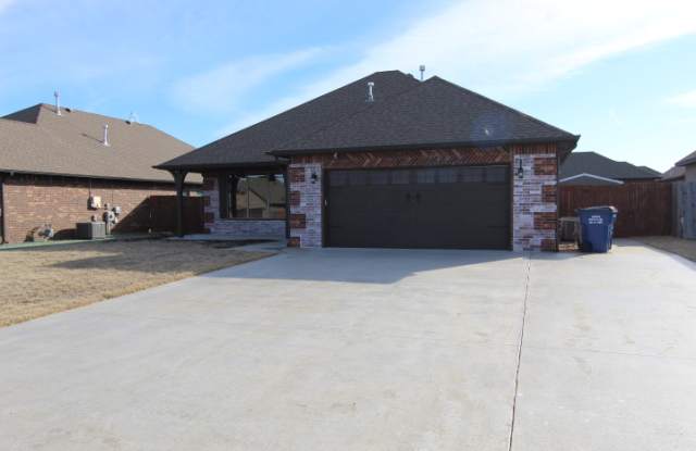 20558 Pioneer Dr photos photos