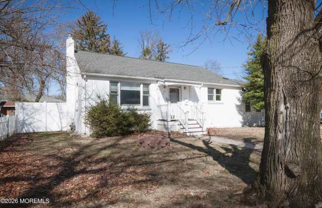 295 Roosevelt Avenue photos photos