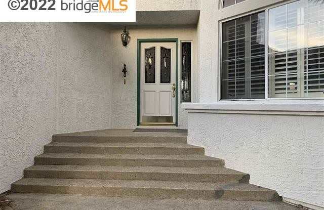 5017 Toyon Way Gallery 3