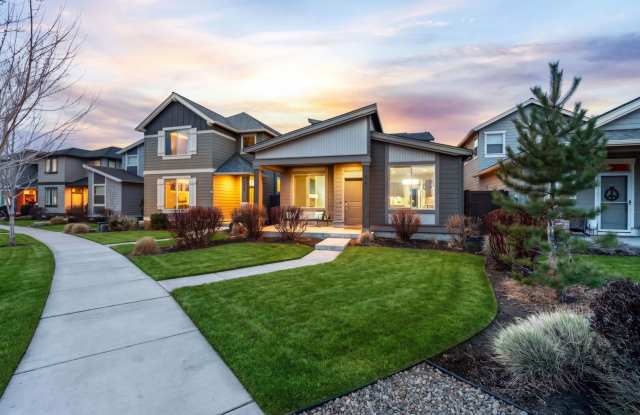 Triple Ridge 3 bed 3 bath home, Pool Access, A/C, Flexible Living Space! photos photos