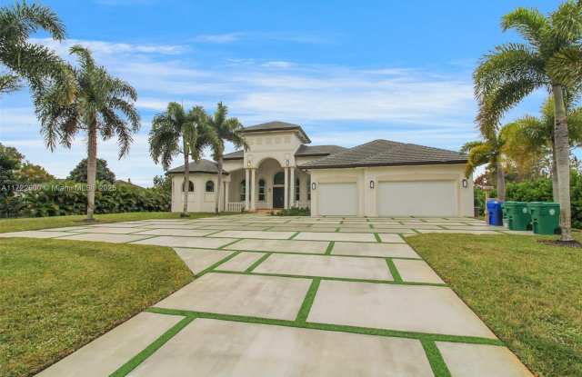 5941 SW 185th Way photos photos