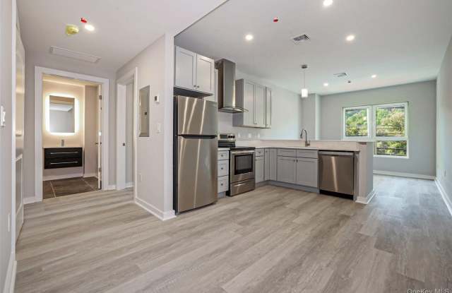 500 Commerce Street unit: 108 photos photos