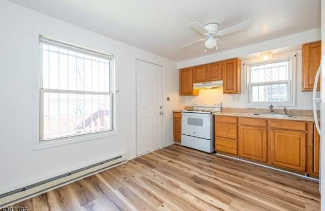 394 S 8Th St photos photos