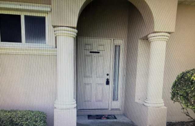 500 Wedge Court SE Gallery 1