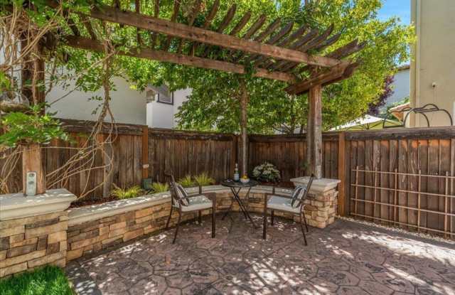 Top Notch Eagle Ridge Courtyard Home - Rent Reduced to $4,000 - 7566 Edinburgh Way, Gilroy, CA 95020