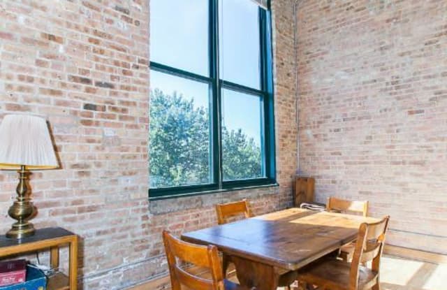 2650 BELDEN - 2650 W Belden Ave, Chicago, IL 60647