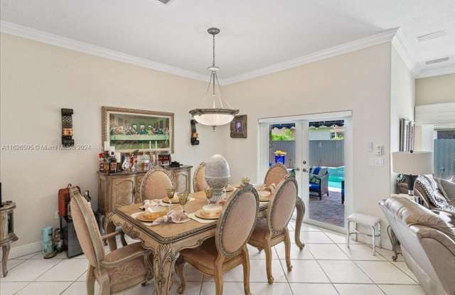 9112 NW 145th Street ., Miami Lakes, FL 33018 Gallery 4