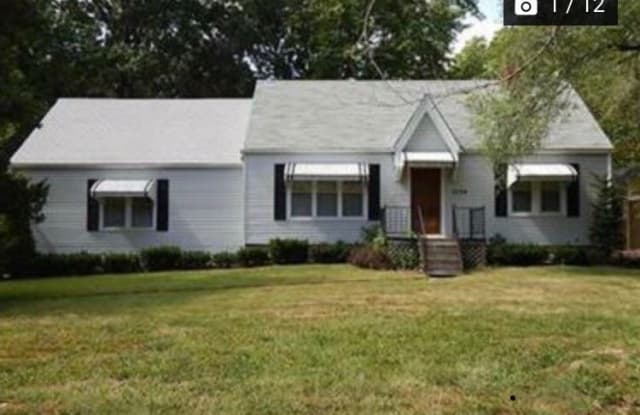 2734 Windsor Ave - 2734 Windsor Avenue, Independence, MO 64052