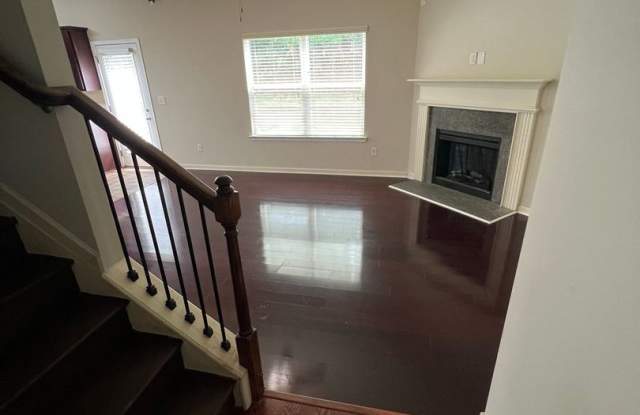 Your Dream Home Awaits in Alcovy Falls! Gallery 4