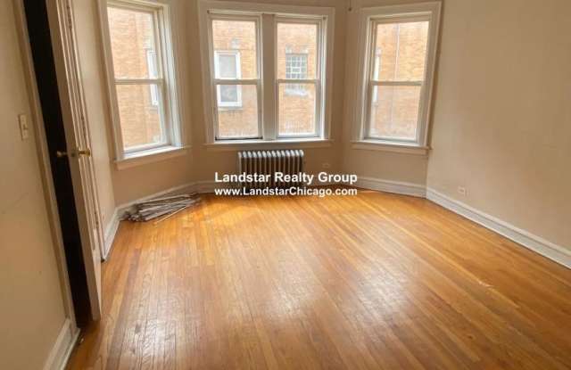 5030 North SPRINGFIELD Gallery 2
