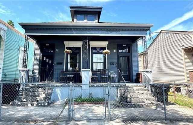 1625 N BROAD Street photos photos
