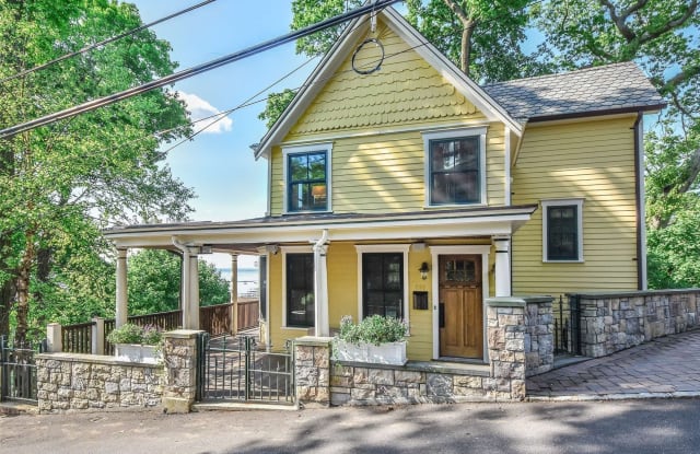 290 8th Avenue - 290 8th Avenue, Sea Cliff, NY 11579