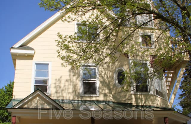 48 Greene Street - 3 photos photos
