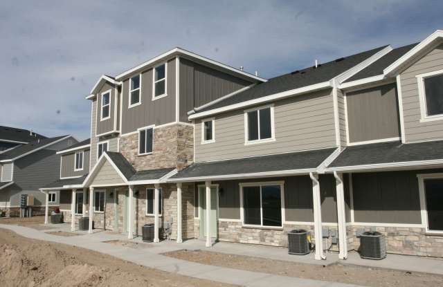 2 Story Townhome In Vineyard - 215 North 680 East, Vineyard, UT 84059 2 Story Townhome In Vineyard - 215 North 680 East, Vineyard, UT 84059