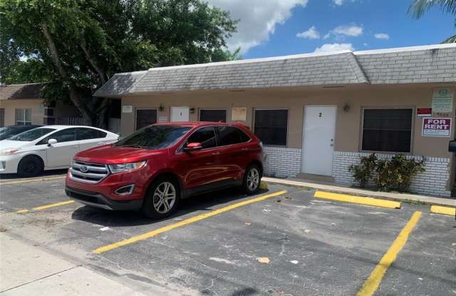 4059 NW 31st Ave - 4059 Northwest 31st Avenue, Lauderdale Lakes, FL 33309