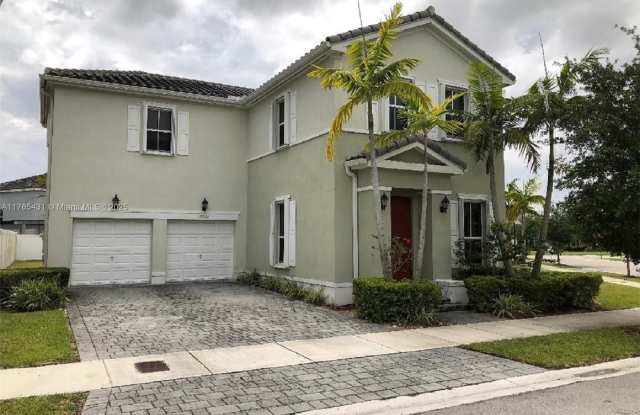 17000 SW 90th Ter - 17000 Southwest 90th Terrace, The Hammocks, FL 33196