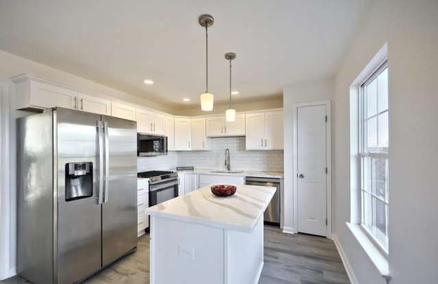 16072 Sherwin Court photos photos