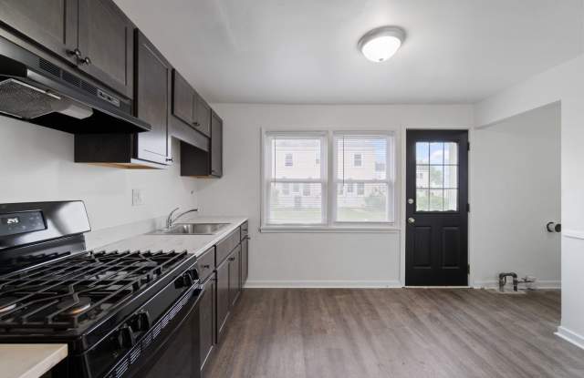 3 Bedroom Townhouse in Midland, PA!! Apply now!! Gallery 3