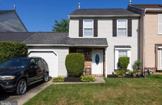 13 HOPEWELL LANE photos photos
