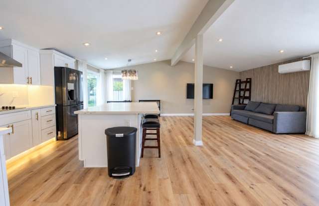 Prime Costa Mesa Location Gallery 1