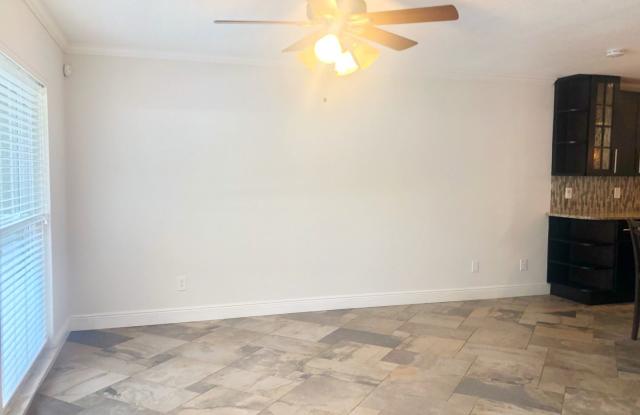 614 Grove Court Unit 513 Gallery 4
