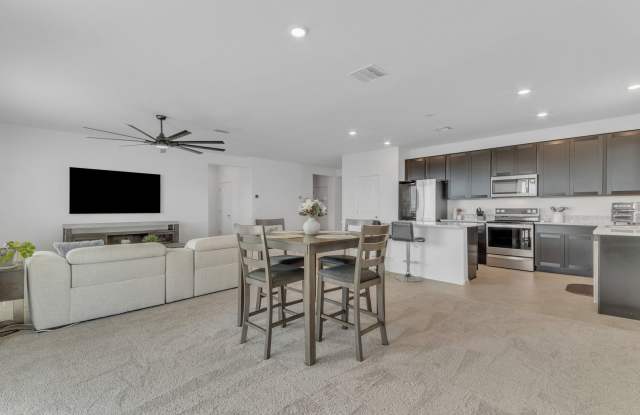 Welcome to Your Casa Grande Retreat — Where Comfort Meets Quiet photos photos