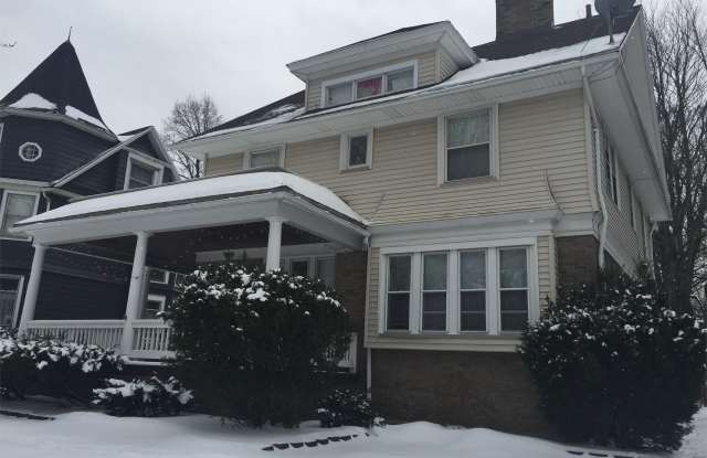 167 Seneca Parkway - Up Gallery 2