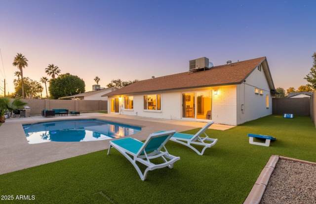 5253 E Beck Lane photos photos