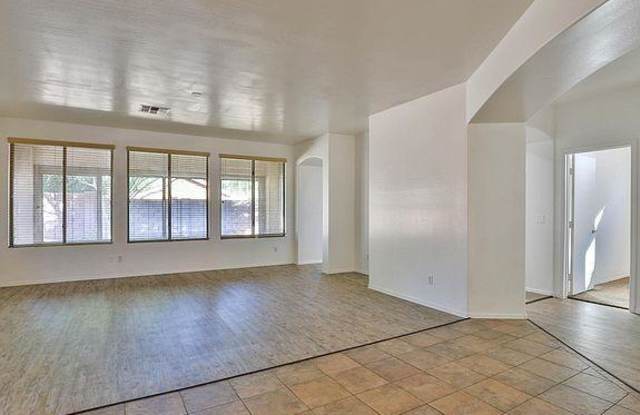 1951 S 156th Drive Gallery 4