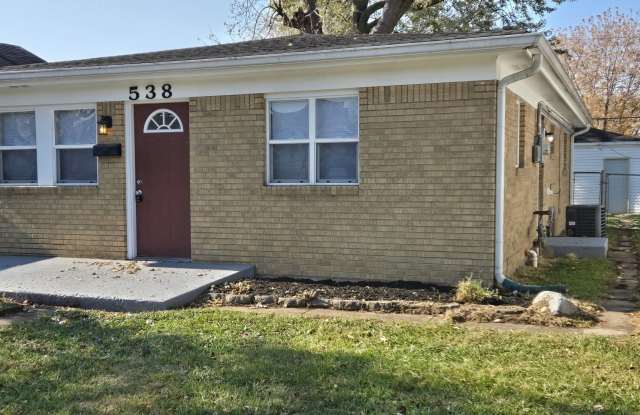 Bright all-brick Bungalow on Quiet Street- Minutes to Downtown! photos photos Bright all-brick Bungalow on Quiet Street- Minutes to Downtown! photos photos