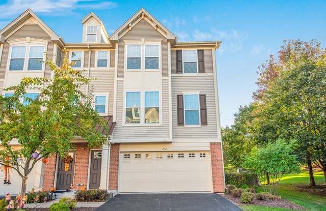 212 Commerce Street E photos photos