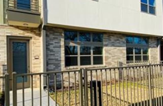 3901 W Northwest Highway - 3901 West Northwest Highway, Dallas, TX 75220