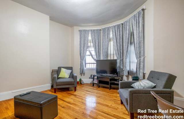 872 Huntington Avenue Gallery 3
